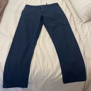 Lululemon ABC Trousers Classic Fit
